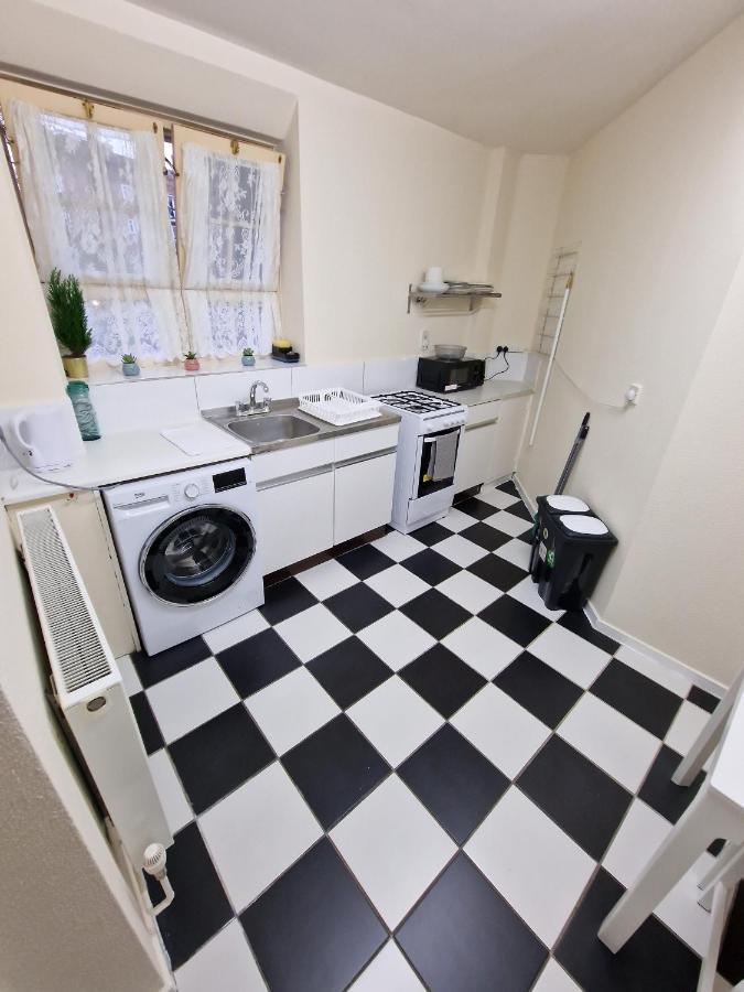 Waterloo - Zone 1 - Spacious One Bedroom Flat London Kültér fotó